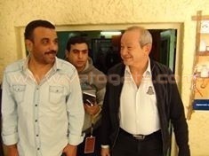 بالصور.. «نجيب ساويرس» يدلي بصوته في الانتخابات البرلمانية بالزمالك