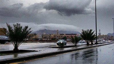 الأرصاد الجوية تحذر من السحب الركامية فى الطرق النهرية والبرية