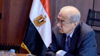 رئيس الوزراء عن إغلاق بعض الموانئ والمطارات