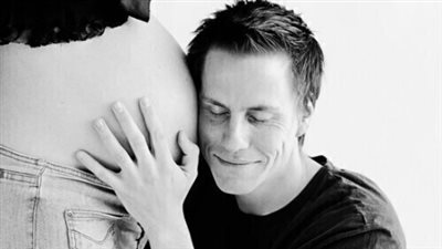 كاد الزوج يغمى عليه.. سابقة لا تحصل سوى مع واحدة من أصل 15 مليون امراة حامل