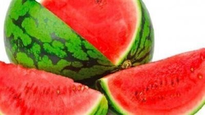 «الزراعة» تنفي وجود بقايا مبيدات في البطيخ ..فيديو