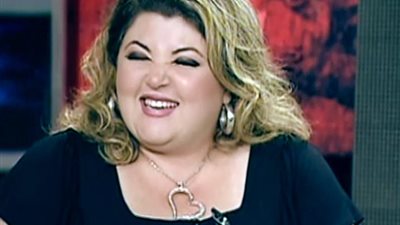 بالصور مها احمد تستعرض رشاقتها وفقدان وزنها بصورتها بالعباءه و الحجاب