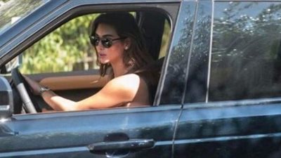 ياسمين صبري على رأسهم..8 فنانات بالوطن العربي يمتلكن أغلى سيارات في العالم تعرف عليهم