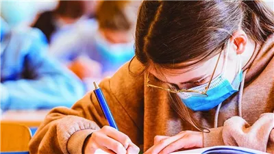 تحرك عاجل من التعليم بشأن تدريس مناهج غير أخلاقية بالمدارس