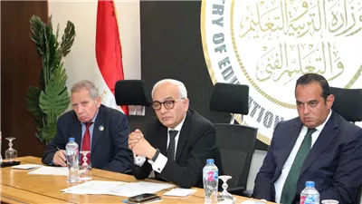 التعليم تصدر توجيه عاجل بشأن امتحانات ومراقبي التعليم الفني