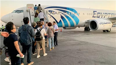 خلى بالك الرحلة هتروح عليك....بسبب التوقيت الصيفي شركة مصر للطيران توجة تحذيرا عاجلا وتعلن تعديل مواعيد الرحلات