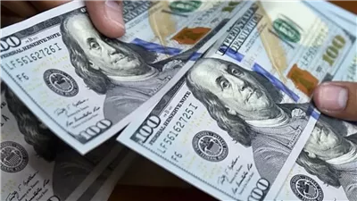 هبوط مفاجئ فى سعر الأخضر رسميا الآن بالبنوك ليغادرالـ50