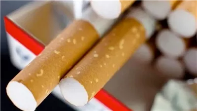 عاجل .. وزير الصناعة يصدر هذا القرار بشأن السجائر والدخان