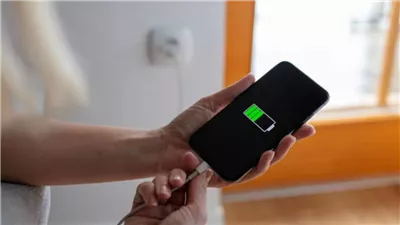 مش هتحاج كهربا تانى شواحن للهواتف والكمبيوتر تعمل بالطاقة الشمسية