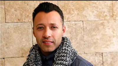 حقيقه انفصال الفنان أحمد فهمي عن زوجته واول تعليق منه