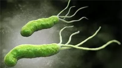 مشروب القرفة والليمون يساعد في علاج جرثومة المعدة وتحسين الهضم والمناعة