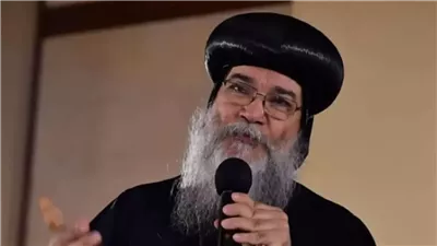 بدأ قبل التعدي الأنبا مكاريوس يكشف تفاصيل واقعة قرية الفواخر