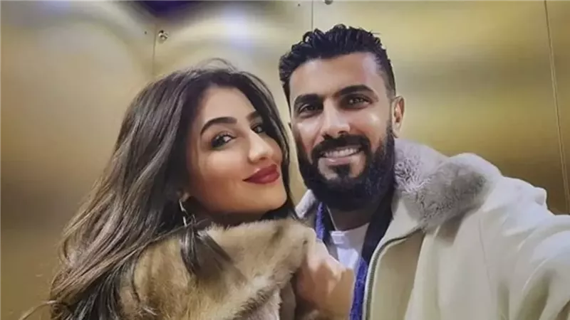 محمد سامي تفاجأ بسيارة