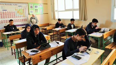 التعليم تحدد محظورات امتحانات نهاية العام 2024 لطلاب الأول والثاني الثانوي
