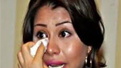 كدة يا قلبي بكاء هستيرى لشيرين عبد الوهاب على الهوا 