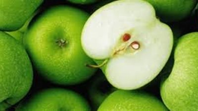 للتفاح  فوائد متعدده ماذا يحدث لجسدك عند تناول التفاح الأخضر على الريق