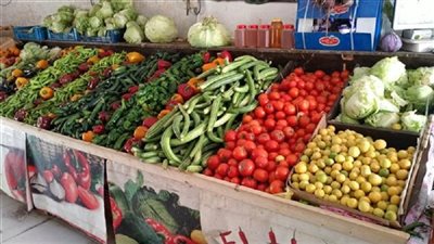 اشتريتي البصل بكام .. أسعار الخضروات والفاكهة بالأسواق اليوم 