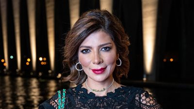 مخدرات في حقيبتها السر وراء إصدار قرار بالقبض على أصالة فور دخولها لبنان