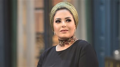 مفاجأة صابرين تدخل القفص الذهبى فى عمر الـ ٥٦ وتفاجئ الجميع بشخصية عريسها صور