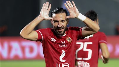 نبأ محزن  لجمهور الأهلي بشأن علي معلول بسبب التشخيص الطبي 