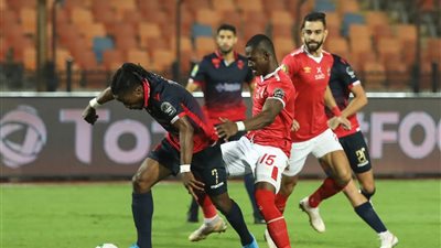 خطأ كارثي من الكاف قبل لقاء الأهلي والترجي والسبب بدر بانون