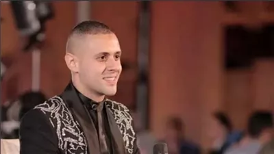 من هو مصمم الازياء إسلام سعد بعد القبض عليه فى مطار القاهرة واثارته للجدل