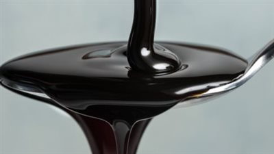 العسل الأسود لن تتوقع ما سيحدث لتركيز ابنك عند تناوله له قبل دخول الامتحانات