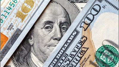 مفاجأة في سعر الدولار اليوم مقابل الجنيه بالبنوك عقب وصول 14 مليار بصفقة رأس الحكمة