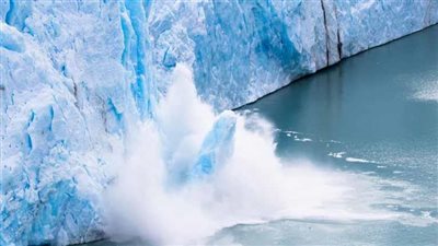 انهيار جديد ومتواصل فى نهر يوم القيامة الجليدى والرعب يدخل القلوب والعلماء يحذرون