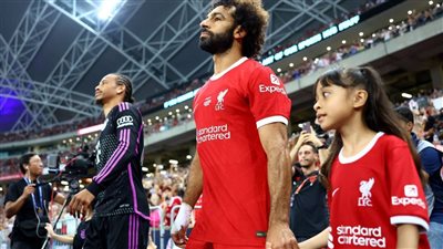 قرار مفاجئ من سلوت المدرب الجديد لفريق ليفربول تجاة محمد صلاح