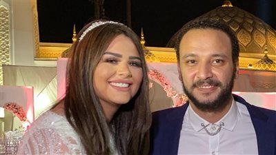 رد قوى من خالد صالح على خبر انفصاله من هنادي مهنى بعد تصدرهم التريند