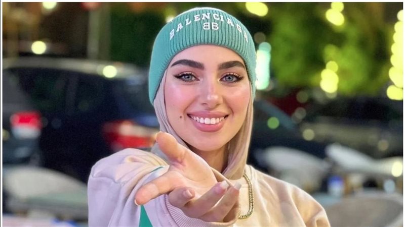 البلوجر هدير عاطف