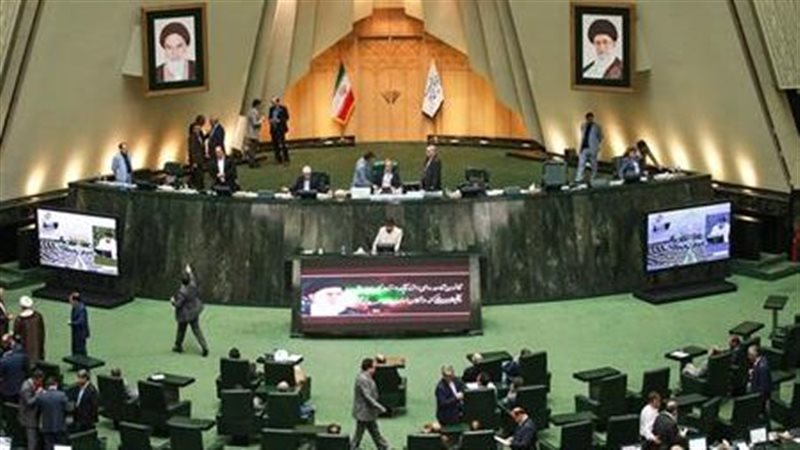 اشتباكات بالأيدي