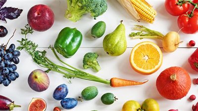 كيلو الطماطم بـ ١٢ والبطاطس ١٠جنية...ننشر قائمه أسعار الخضروات والفواكه اليوم بالاسواق