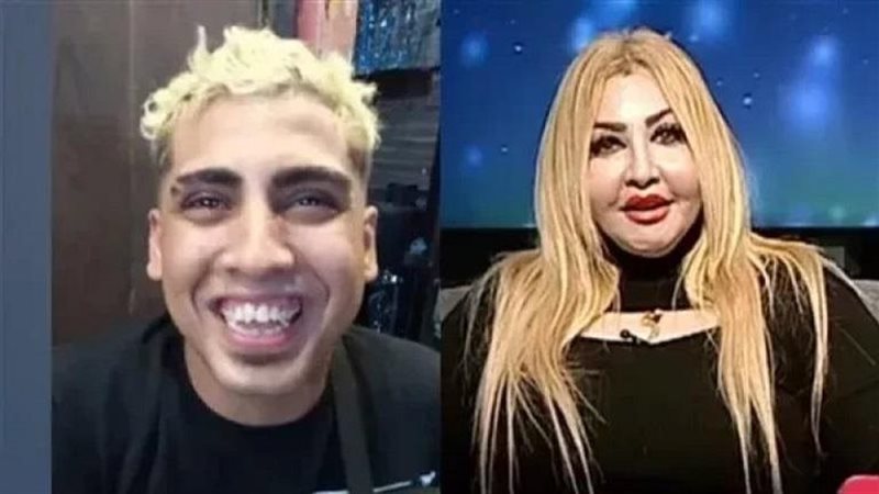 لحظة ترحيل البلوجر