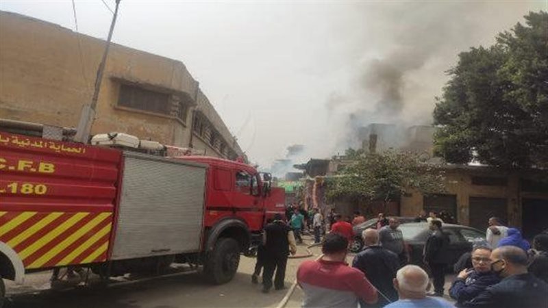 حريق وإصابات في مول