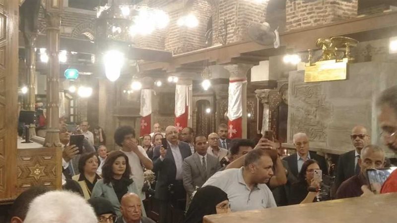 الآلاف يتوجهون منذ