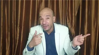 تفاصيل ابتزاز مذيع مشهور من قبل البلوجر أكرم سلام بسبب سيدة