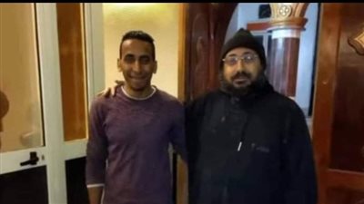 اعرف سر صورة بطل واقعة الصفع من عمرو دياب مع أحد القساوسة