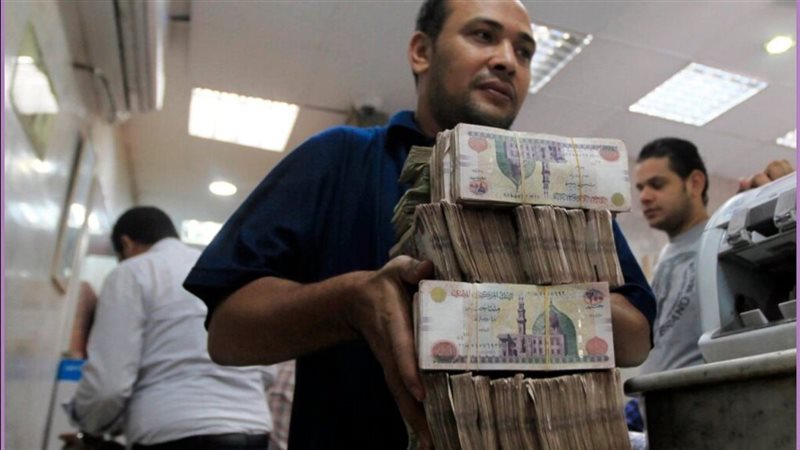 موعد وأماكن صرف مرتبات