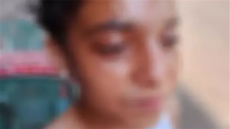 محاكمة موظفة سكبت