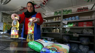 بعد تطبيق المنظومة الجديدة قائمة بأسعار السلع على بطاقة التموين وحساب فارق نقاط الخبز