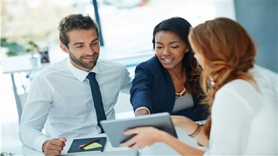 ٣ مليون جنيه هدية من البنك الاهلى للموظفين فى صورة تمويل بنكى استلامهم وسدد براحتك