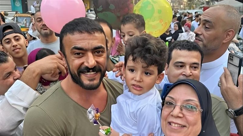 أعلن الفنان أحمد