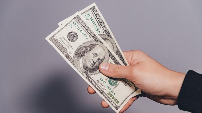 أسعار الدولار اليوم