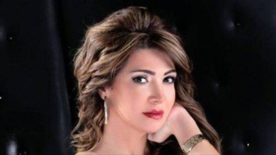 اتحسدت لقاء سويدان بكامل أناقتها وميكاب كامل فى المستشفى بعد تعرضها لوعكة صحية