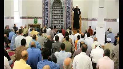 إجراء غريب من دولة الإمارات تجاه صلاة الجمعة والخطبة 