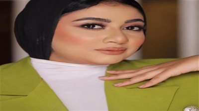 إصابة البلوجر حبيبة النجار بمرض جلدي خطير وشكلها يتغير بأعراض المرض