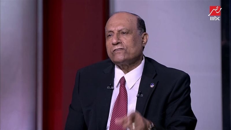 قرار إيقاف الكاهن