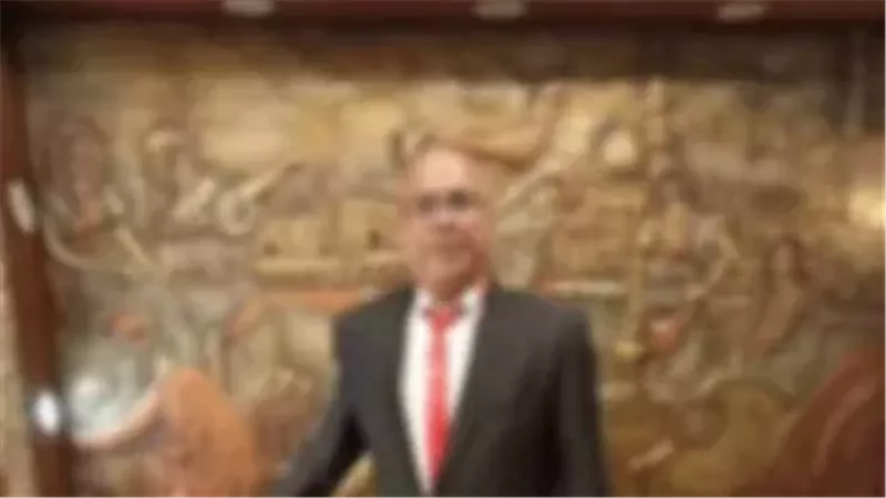 موظف وزارة الزراعة